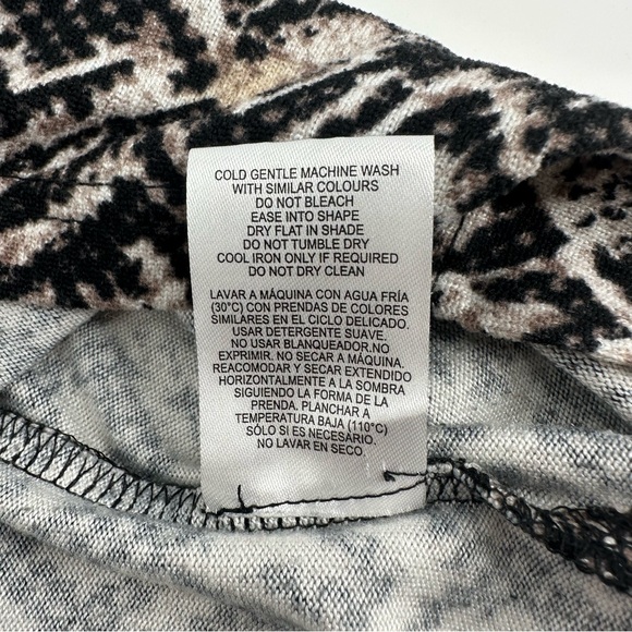 Mario Serrano Animal Print Long Sleeve Blouse Black and Ivory - Size Large - Picture 4 of 7